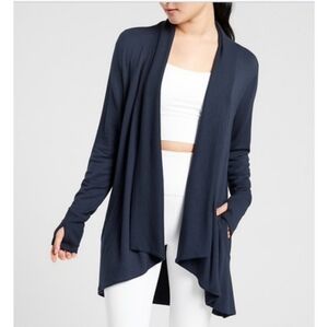Athleta Prabayama Wrap In Black. Size Medium TALL